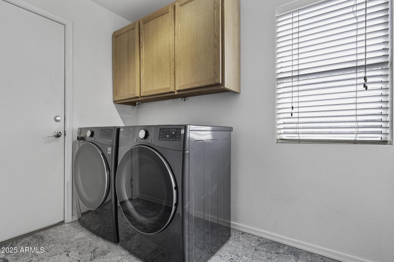 4530 E Desert Wind Dr-13