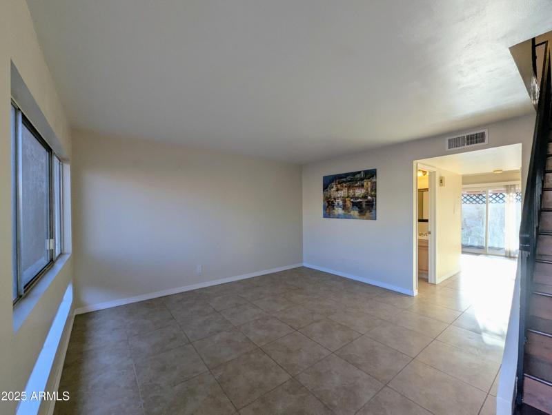 2233 W FARMDALE AVE #2