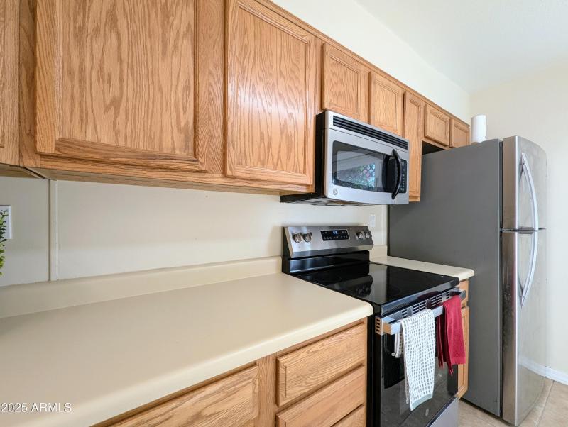 2233 W FARMDALE AVE #2