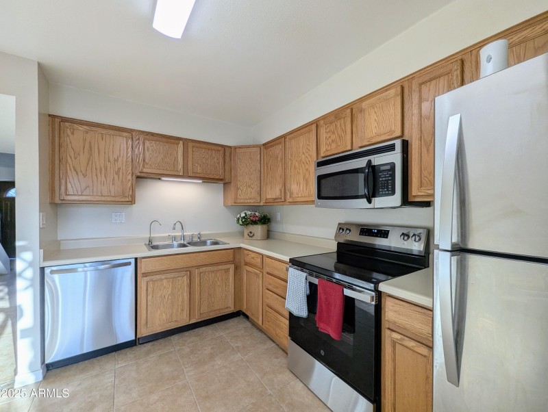 2233 W FARMDALE AVE #2