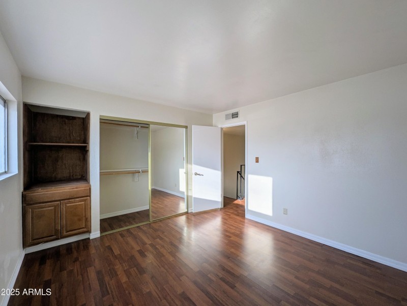 2233 W FARMDALE AVE #2