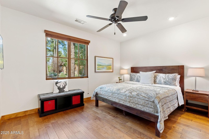 28-web-or-mls-JC0A4864