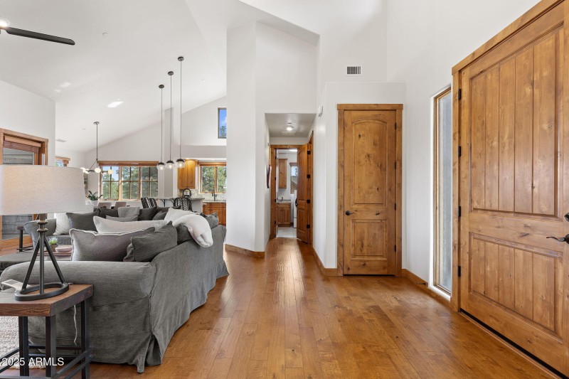 39-web-or-mls-JC0A4919