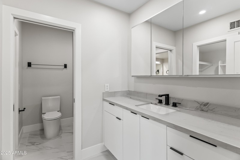 Bathroom 4 | Half Bath