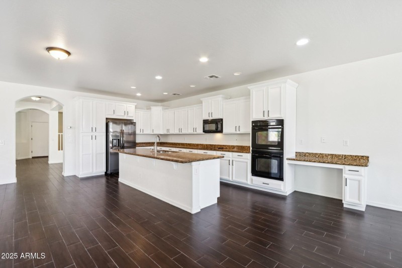 15-web-or-mls-N Riley Rd-1406-015