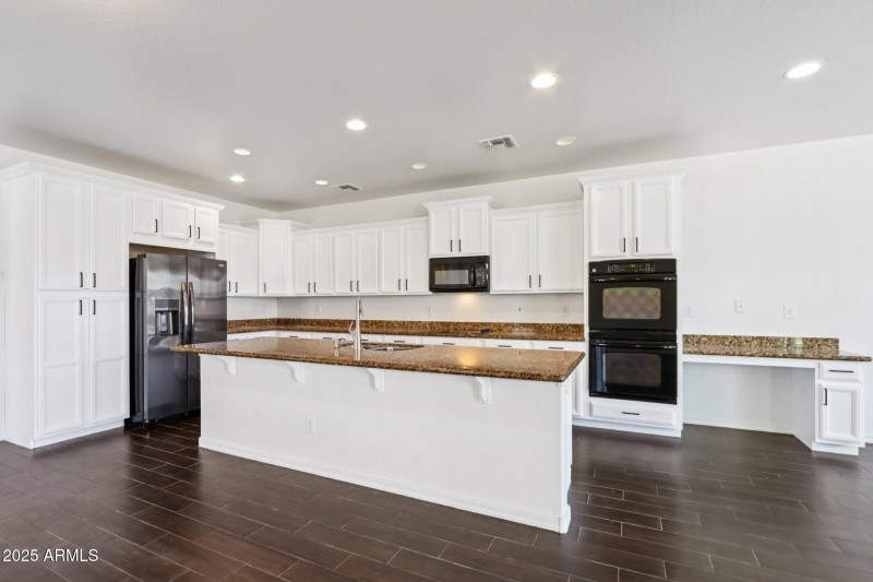 18-web-or-mls-N Riley Rd-1406-018