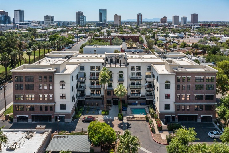 69-914 E Osborn Road, No 403 (69 of 70)