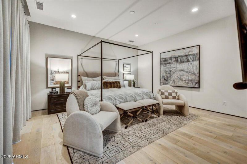 30-Primary Suite - Copy