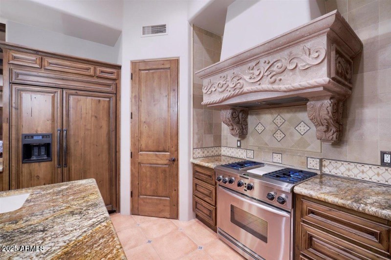 20210331035955648945000000-o