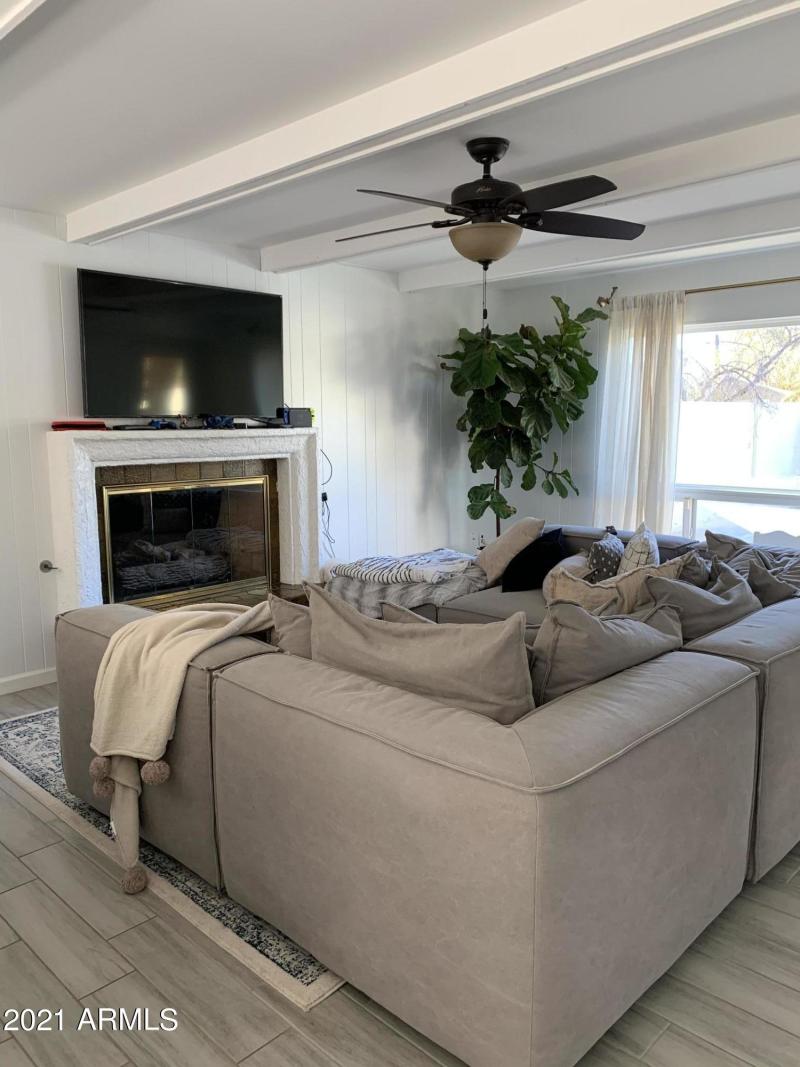 90BCA57A-93B2-4E69-8980-0B38FAE17F4E