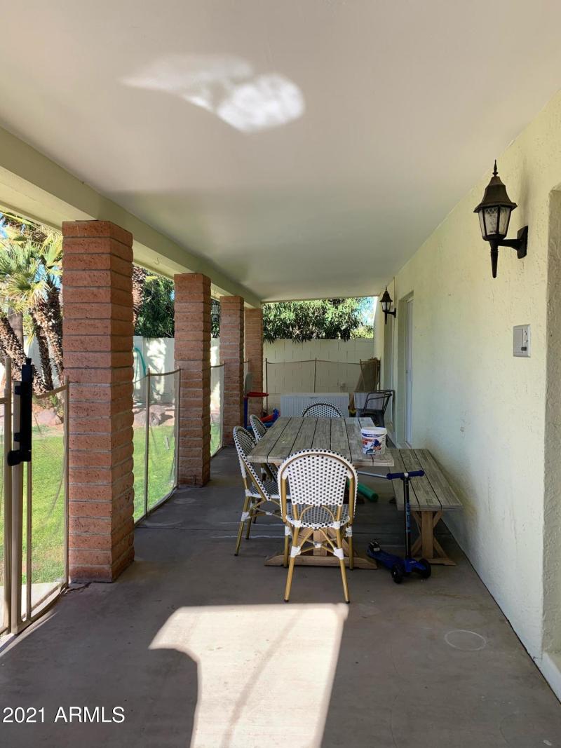 14DDF53B-0187-4D9D-BB9F-D596AD249CC4