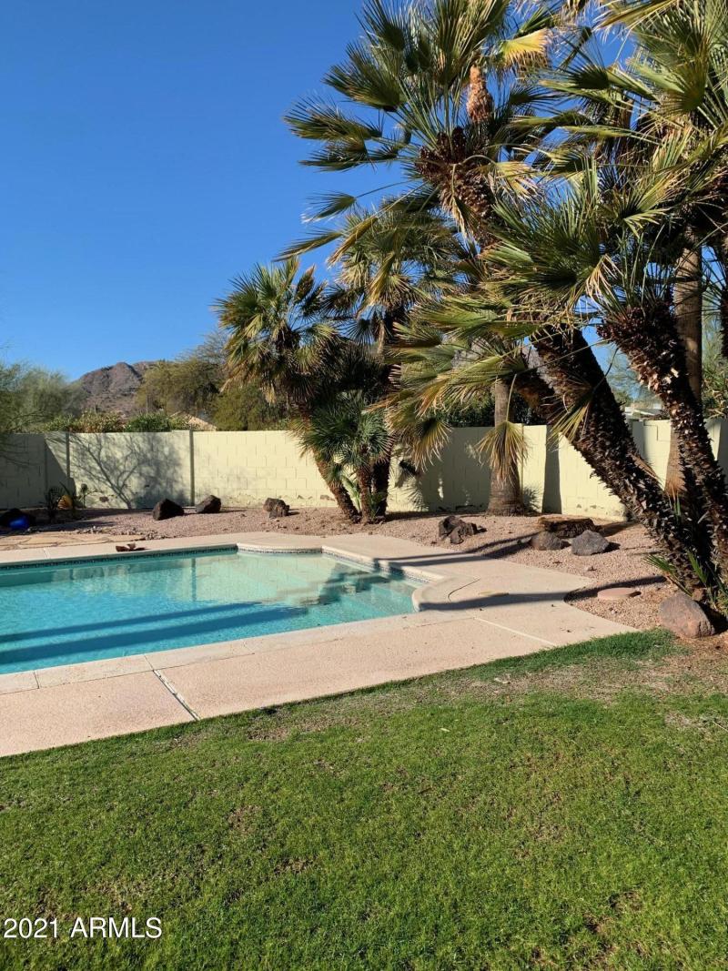 8F3EE642-B5CE-4988-9672-2C21551D1B49