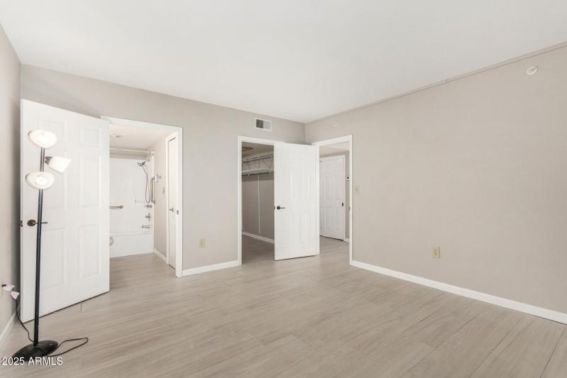 B112_Primary_Bedroom2