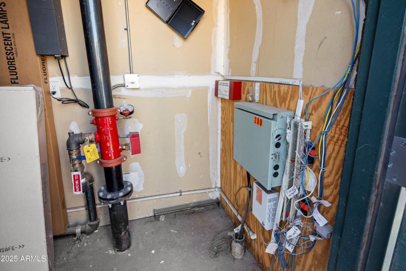 JL_280MainSt-exteriors-21