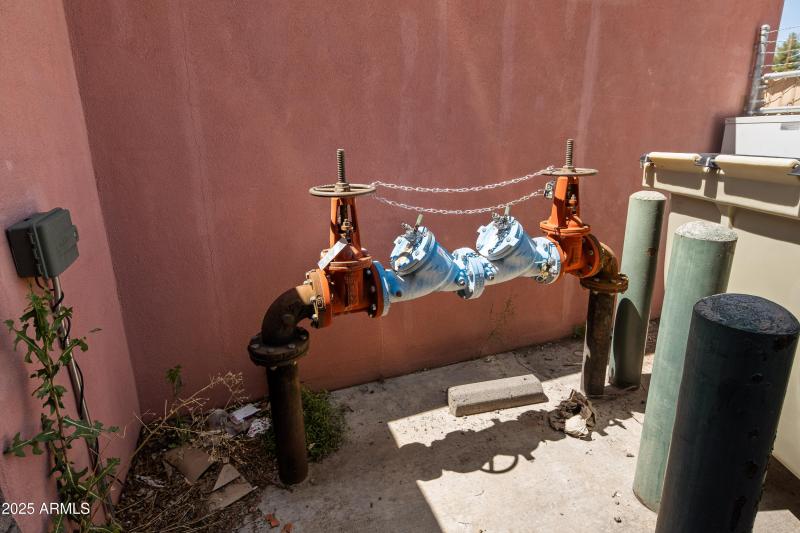 JL_280MainSt-exteriors-23