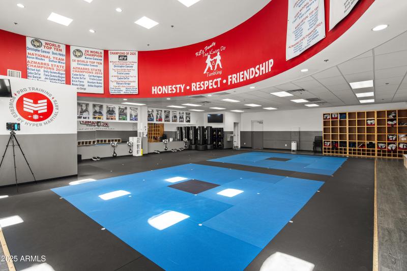 JL_280MainSt-UnitG-interiors-03