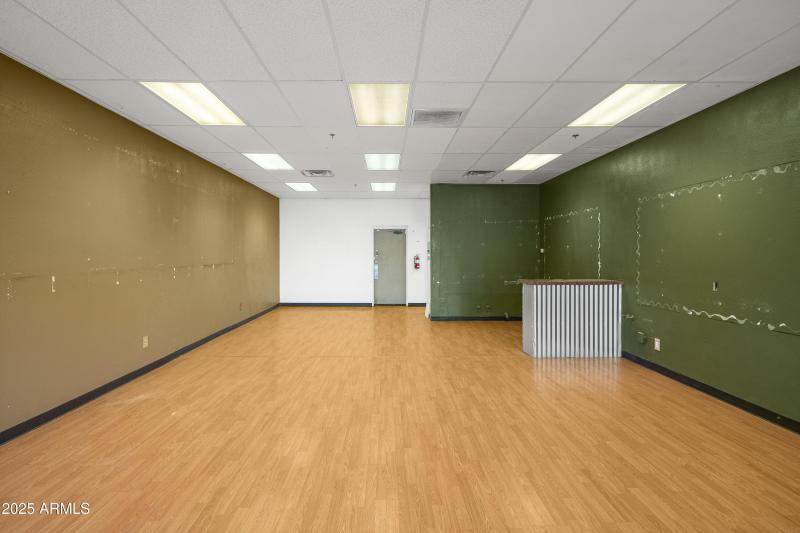 JL_280MainSt-UnitH-interiors-01