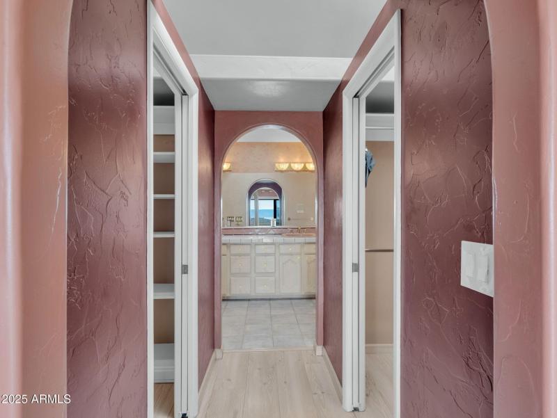 022_Hall w dual walk in closets