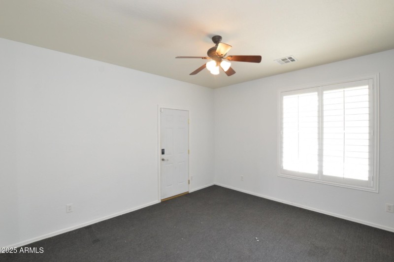 d0ccd94e-49fb-4636-a9f4-000023d44588