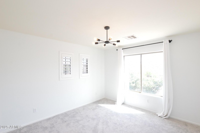 e23fd540-ec2b-426e-8434-b98d8bec3bbb