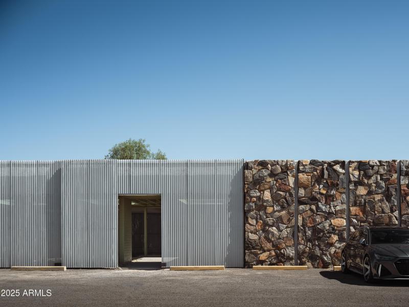 JR17 Stance Architecture - Studio 5857 W