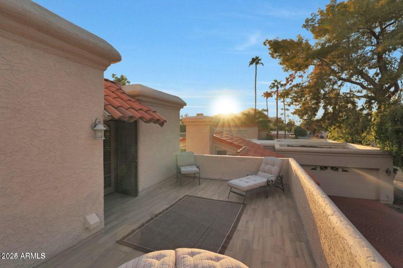 -DECK-VIEW MOUNTAINS