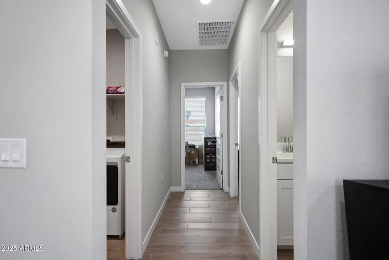 Hallway to the bedrooms