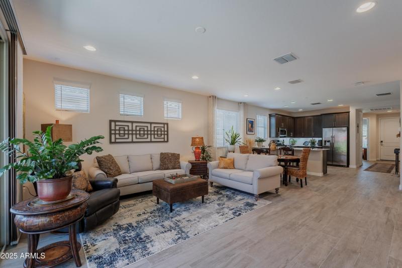 020 Great Rm-Dining-Kitchen 17219 W La L