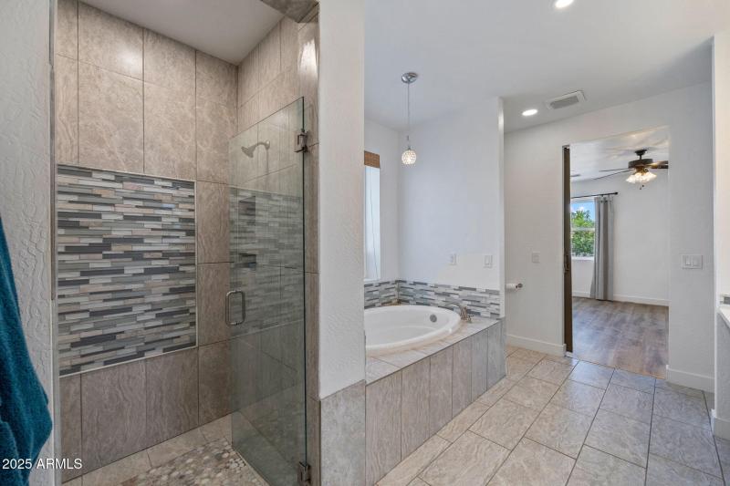 1738W7thSSt-Snowflake-AZ-18