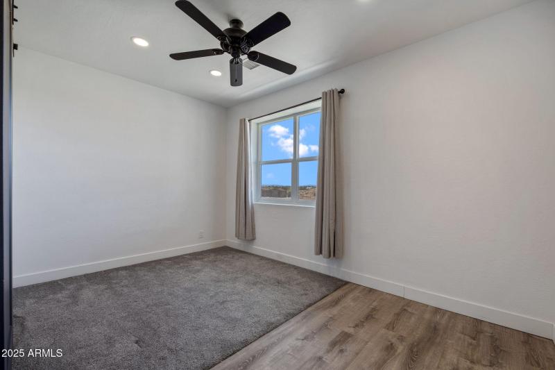 1738W7thSSt-Snowflake-AZ-24