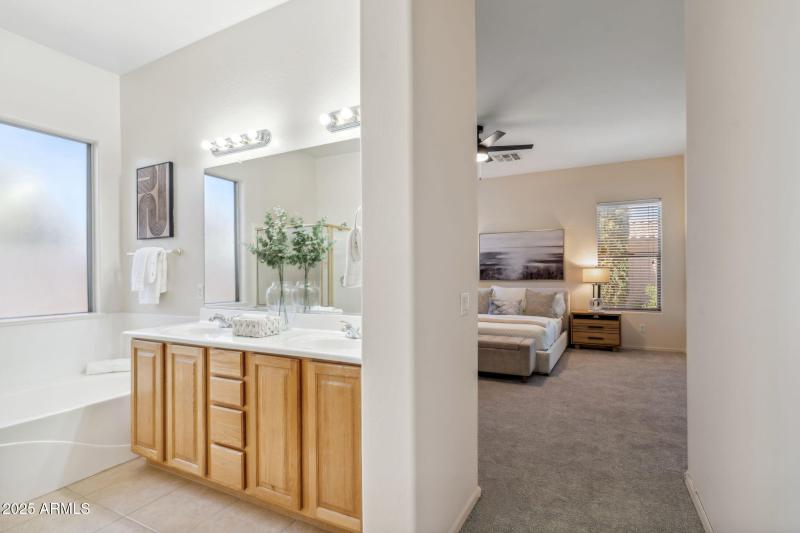 17-web-or-mls-DSC_4017