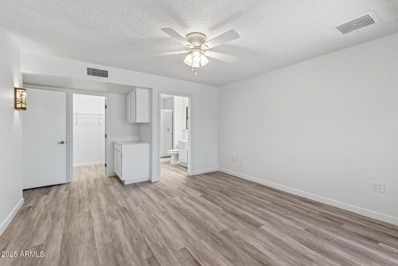 38_20603_N_147th36_mls