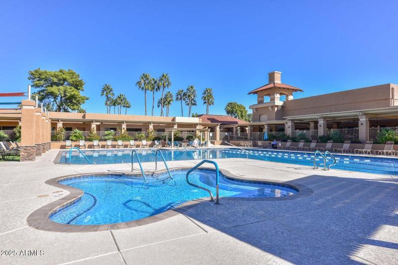 The Lakes-Community Spa-Pool