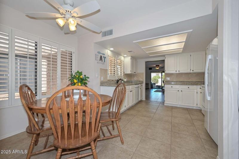 Breakfast Room-Kitchen