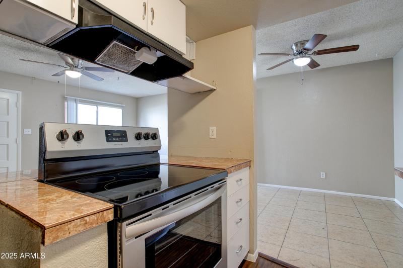 5214 42nd Lane PHX-15