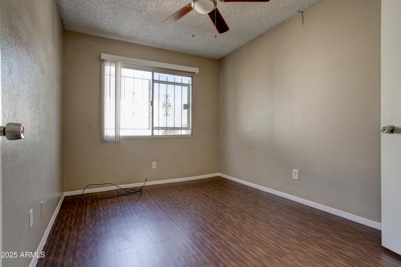 5214 42nd Lane PHX-18