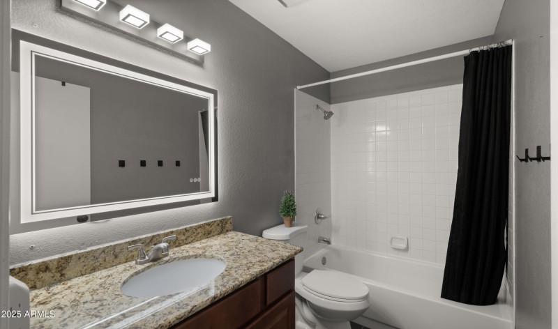 Full Upstairs Bathroom