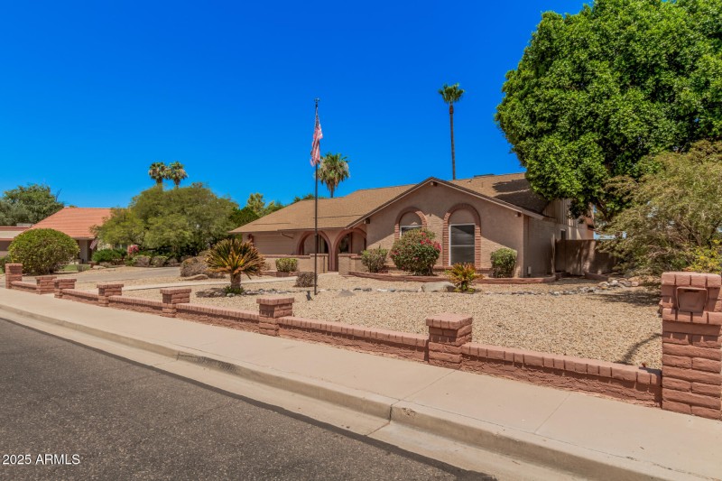 Easy to maintain landscaping