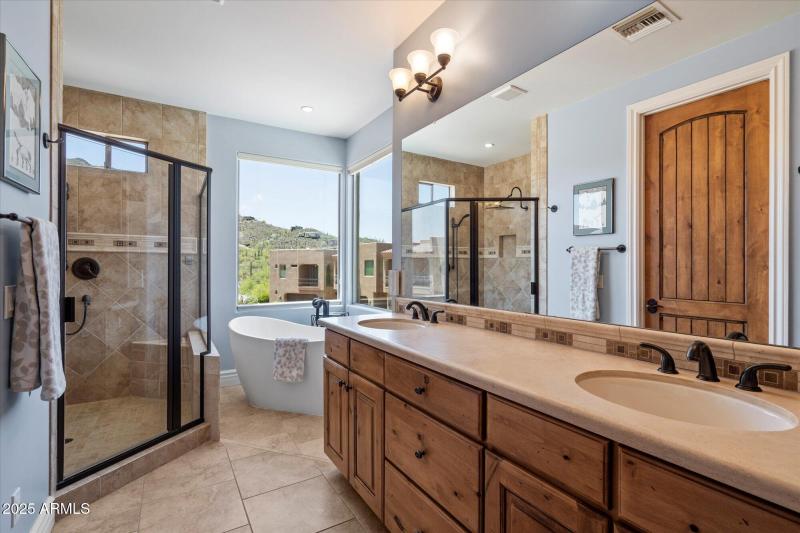 Primary Suite #1 Bathroom - 22