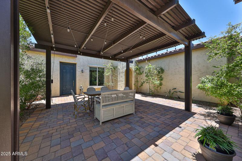 Brick Pavers in Front Courtyard