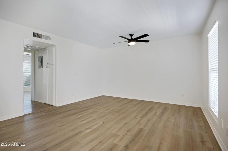 3619 E Monterosa St Apt 202-5