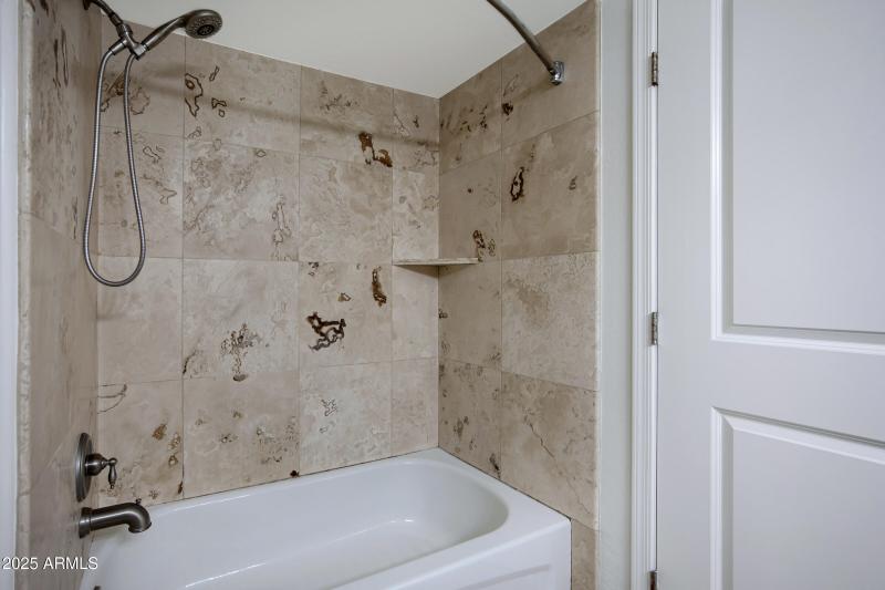 3619 E Monterosa St Apt 202-17