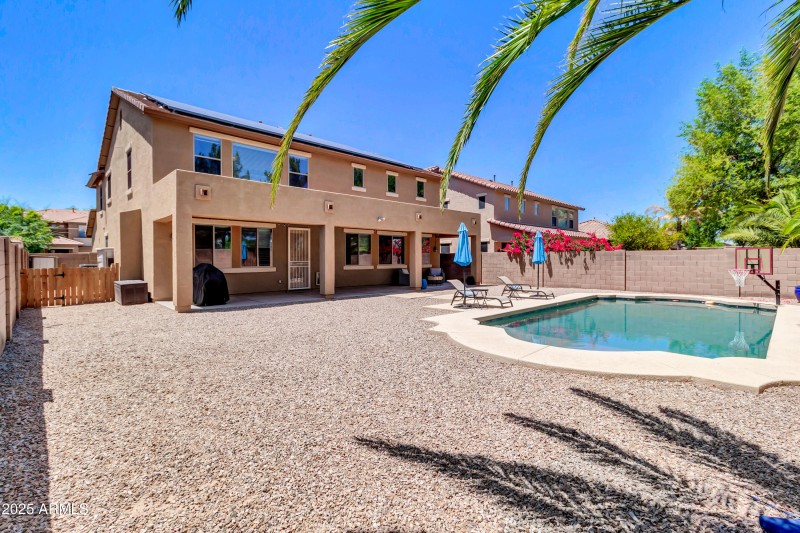 742 E Kingbird Dr-52