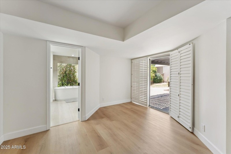 23-023-primary-bedroom