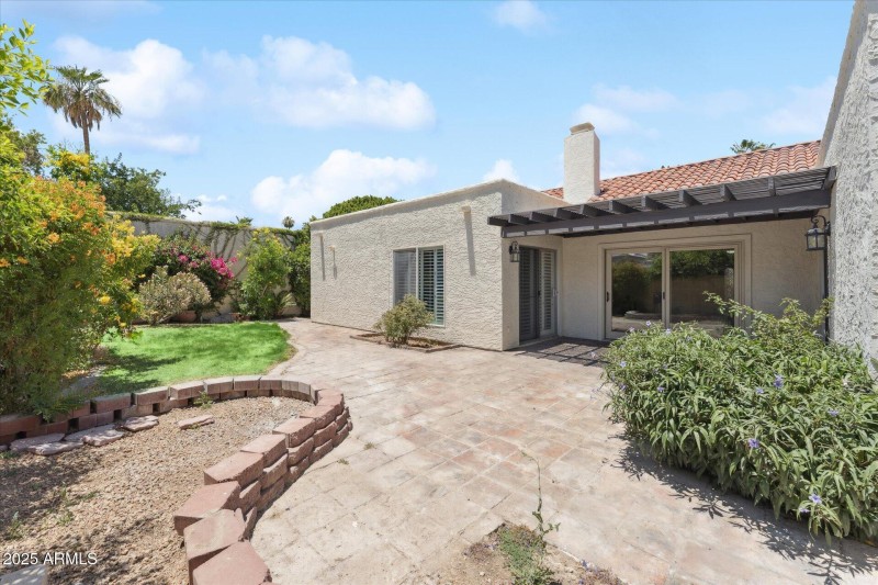 35-035-rear-exterior