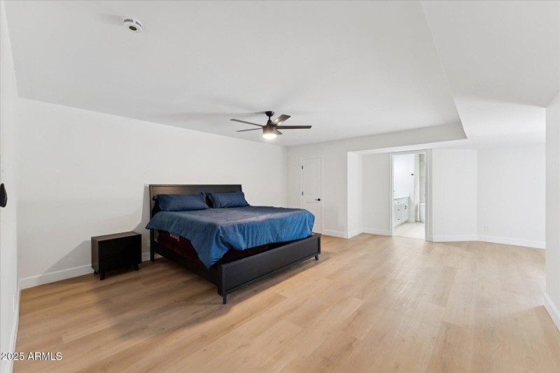 21-021-primary-bedroom