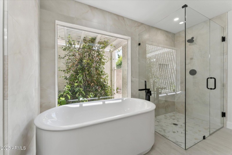 25-025-primary-bathroom