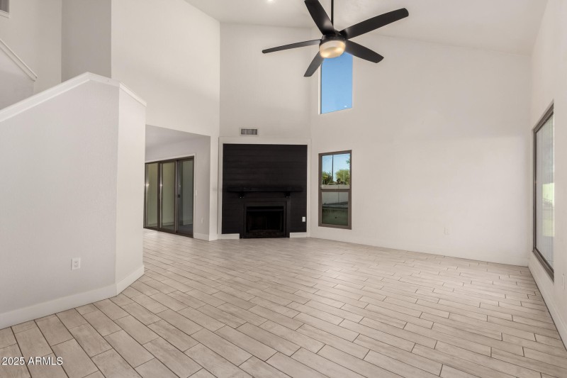 High ceiling, natural light