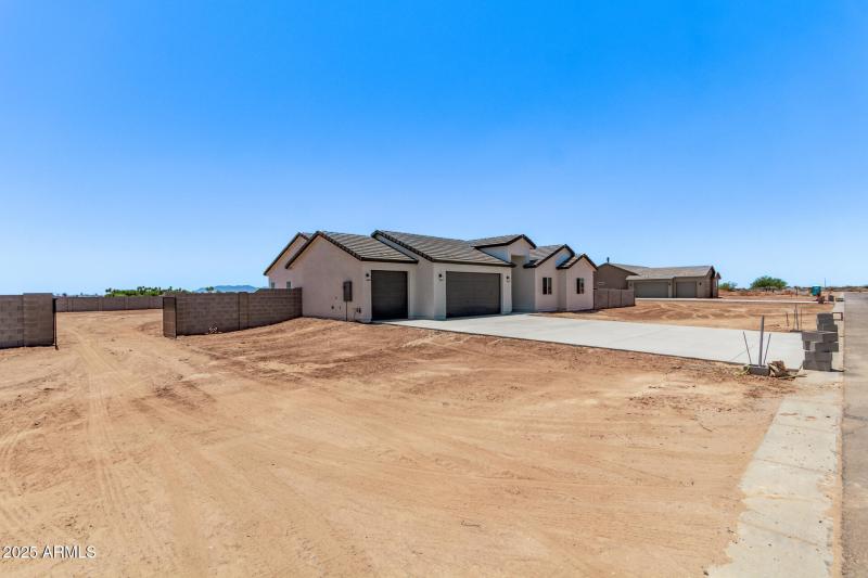 04 Sandstone Mountain