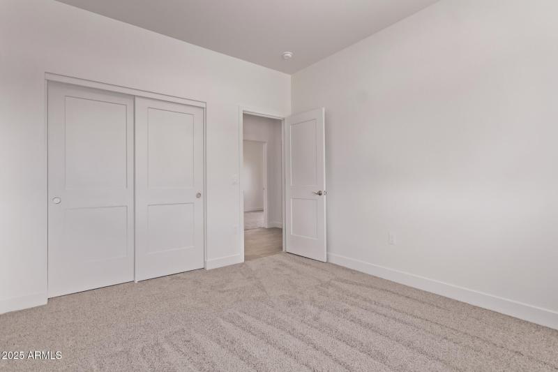 29 Sandstone Mountain